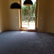 Bodenbelagsarbeiten/Teppich im Esszimmer
